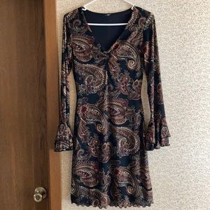 Long sleeve women’s dress!